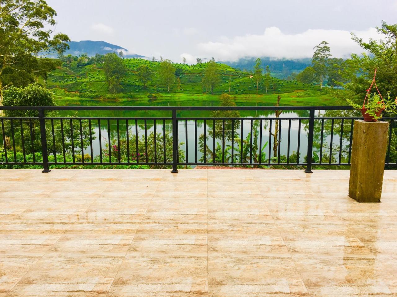Butterfly Mountain Lake Side Maskeliya Luaran gambar